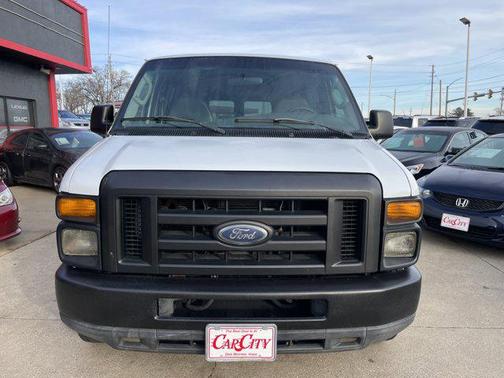 2008 Ford E350 Super Duty XL Wagon