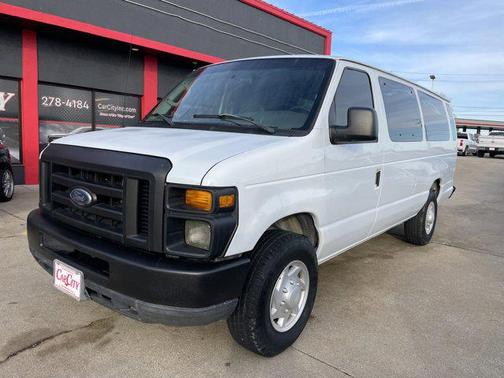 2008 Ford E350 Super Duty XL Wagon