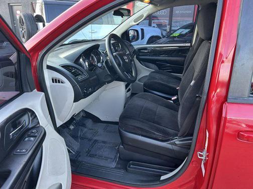2013 Dodge Grand Caravan SE