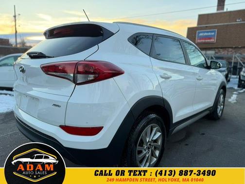 2017 Hyundai TUCSON SE