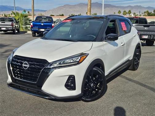 2023 Nissan Kicks SR