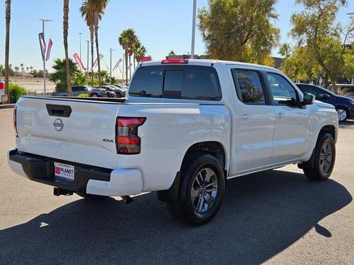 2025 Nissan Frontier SV