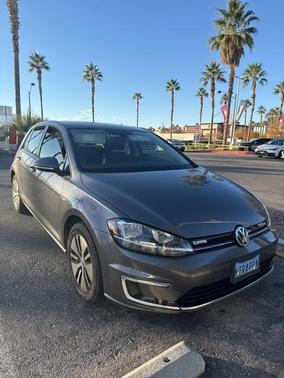 2019 Volkswagen e-Golf SE