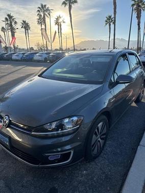 2019 Volkswagen e-Golf SE
