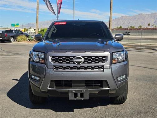 2025 Nissan Frontier SV