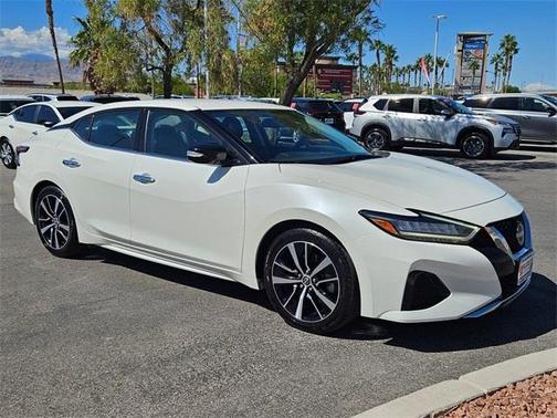 2023 Nissan Maxima SV