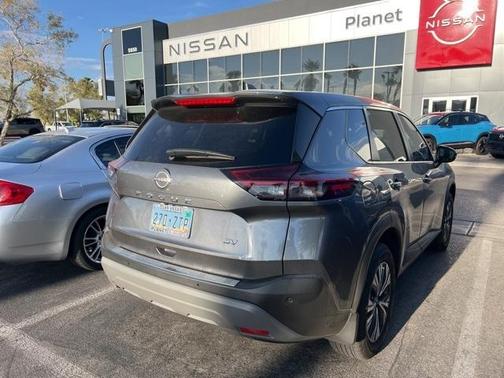 2022 Nissan Rogue SV