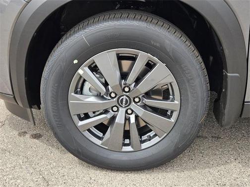 2025 Nissan Pathfinder S
