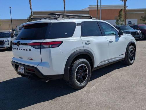 Everest White P 2026 Nissan Pathfinder Rock Creek