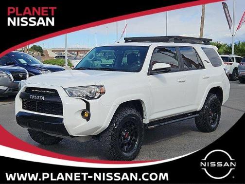 Super White 2018 Toyota 4Runner SR5