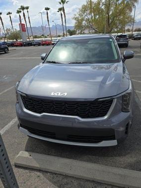 Silver 2025 Kia Sorento LX
