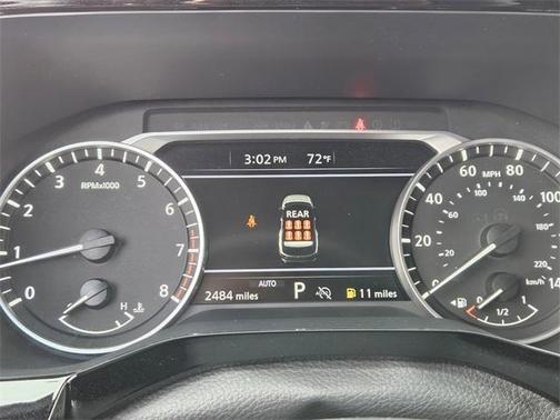 2025 Nissan Pathfinder SV