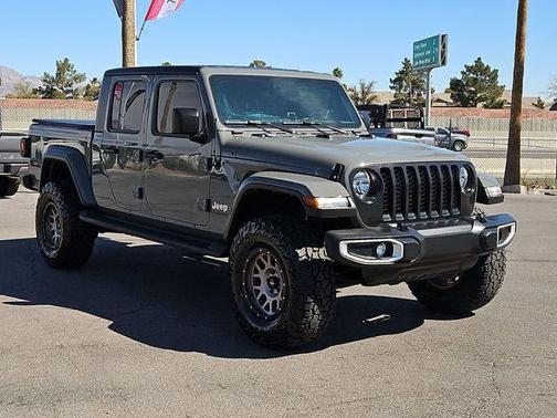 2021 Jeep Gladiator Overland