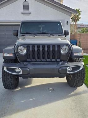 2021 Jeep Gladiator Overland