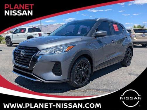 Gun Metallic 2022 Nissan Kicks SV