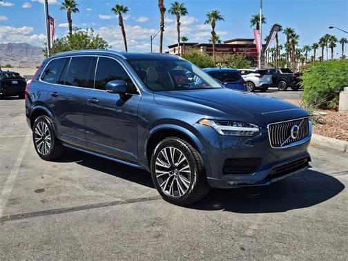 2021 Volvo XC90 T6 Momentum 7 Passenger