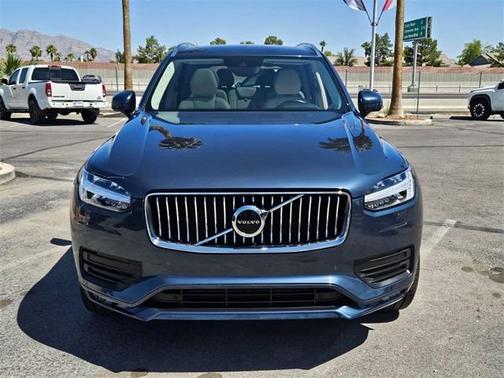 2021 Volvo XC90 T6 Momentum 7 Passenger
