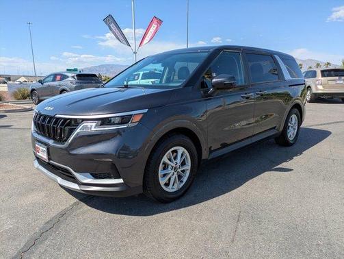 Metal 2024 Kia Carnival LX