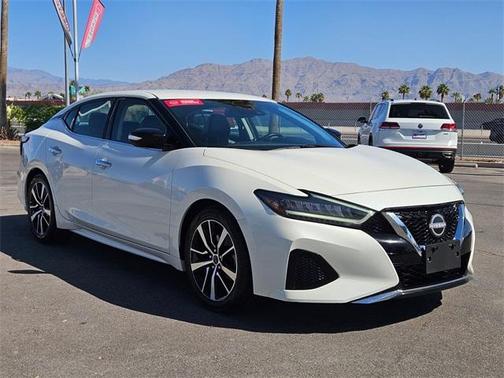 2023 Nissan Maxima SV