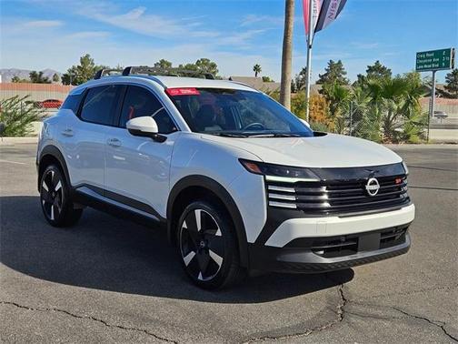 2025 Nissan Kicks SR