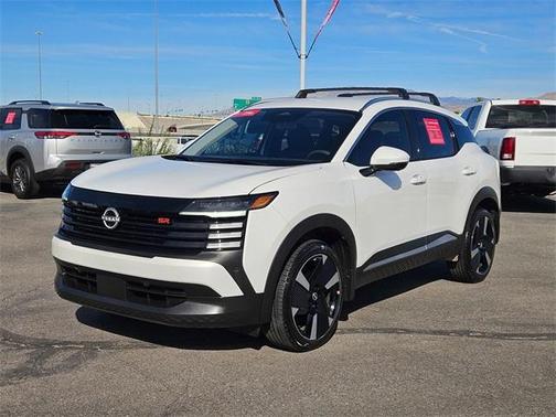 2025 Nissan Kicks SR