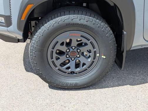 Boulder Gray Metallic 2026 Nissan Frontier PRO-4X