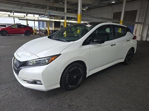 2024 Nissan Leaf SV PLUS
