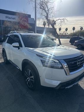 2024 Nissan Pathfinder Platinum
