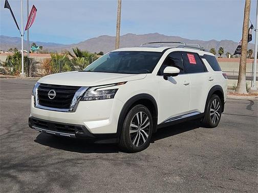 2024 Nissan Pathfinder Platinum