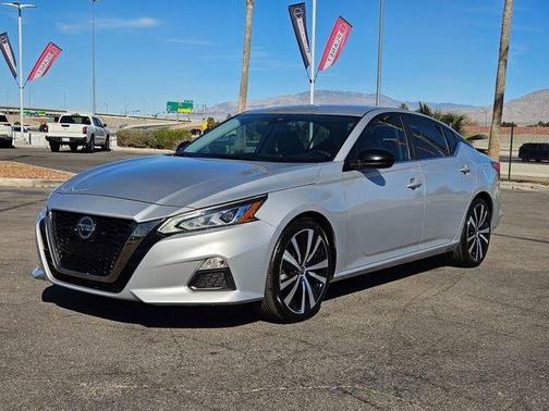 Brilliant Silver Metallic 2020 Nissan Altima 2.5 SR