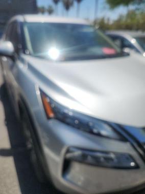 Brilliant Silver Metallic 2021 Nissan Rogue SV