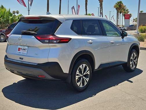 Brilliant Silver Metallic 2021 Nissan Rogue SV