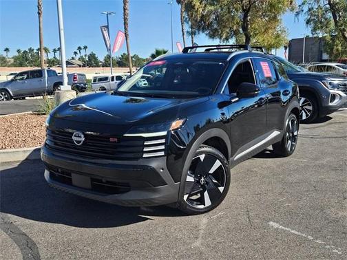 2025 Nissan Kicks SR