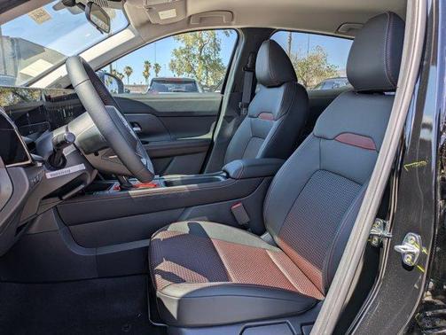 Super Black 2026 Nissan Kicks SR