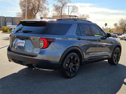 2024 Ford Explorer ST-Line