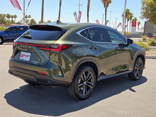 2022 Lexus NX 450h+ Luxury