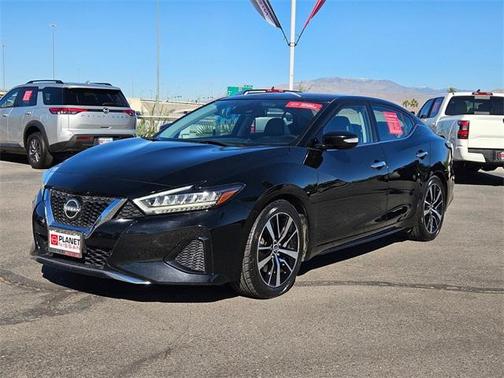 2023 Nissan Maxima SV