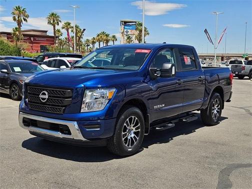 2024 Nissan Titan SV
