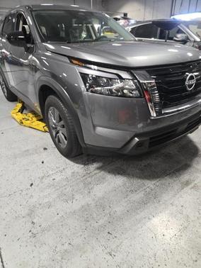2023 Nissan Pathfinder S