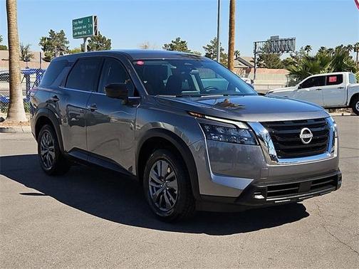 2023 Nissan Pathfinder S