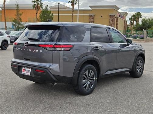 2025 Nissan Pathfinder S