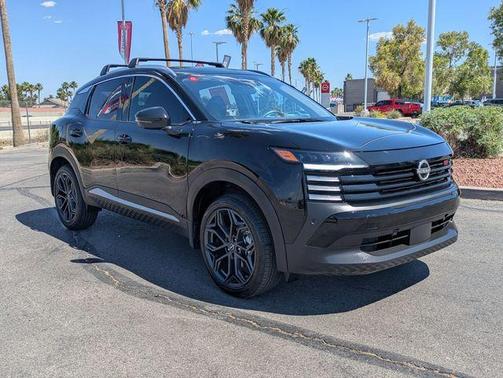 Super Black 2025 Nissan Kicks SR