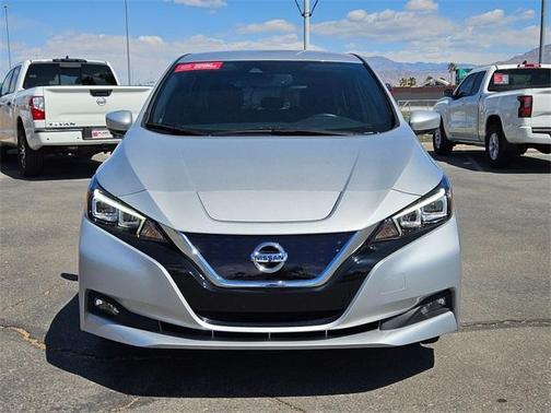 2022 Nissan Leaf SV