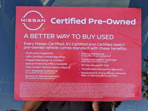 2t Ice Blk Roof 2025 Nissan Kicks SR