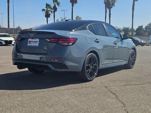 2025 Nissan Sentra SR