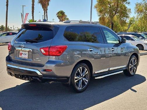 Gun Metallic 2020 Nissan Pathfinder Platinum