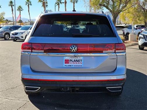 2025 Volkswagen Atlas 2.0T SE