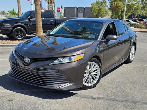 2018 Toyota Camry Hybrid XLE