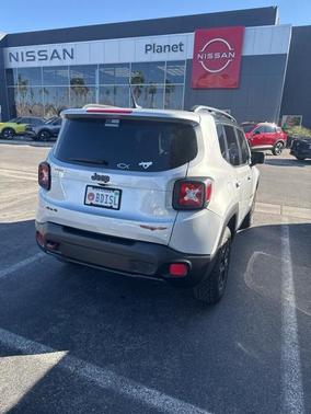 2017 Jeep Renegade Trailhawk
