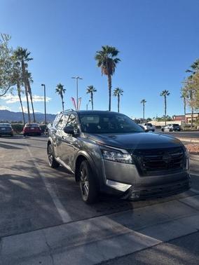 2022 Nissan Pathfinder Platinum